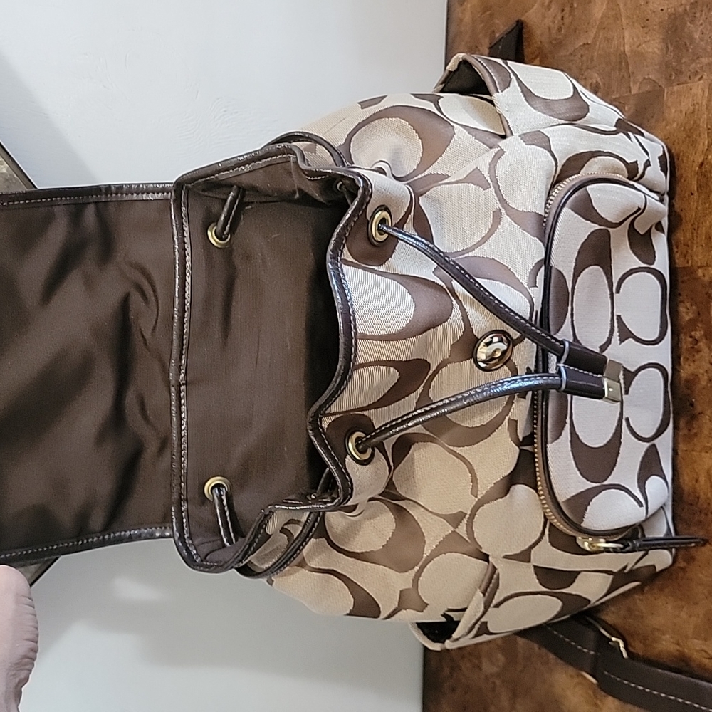 Coach Signature Jacquard Backpack 🎒 - Picture 6 of 11